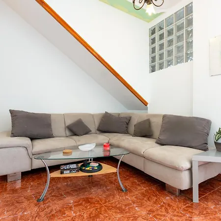 ベッド・アンド・ブレックファスト Casa Resi La Mareta